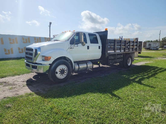 2013 FORD F-750 SINGLE AXLE CREW CAB FLATBED TRUCK VIN: 3FRNW7FC8DV019670
