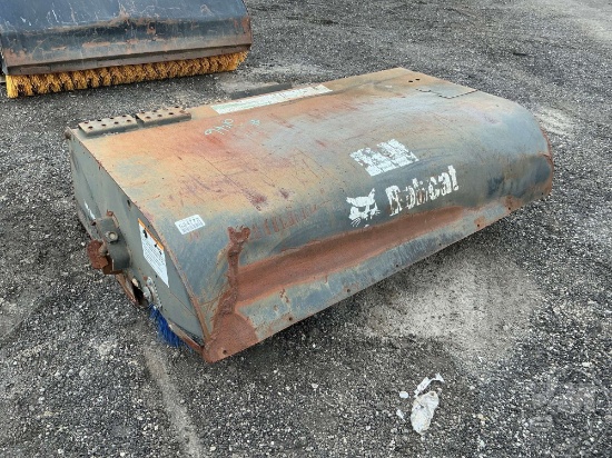 Bobcat 72" Bucket Sweeper Sn: 83738491