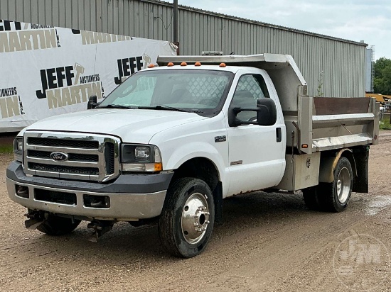 2003 FORD F-550 XL SINGLE AXLE DUMP TRUCK VIN: 1FDAF57P53ED24728