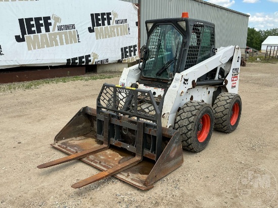 2009 BOBCAT S220 SKID STEER LOADER SN: A5GK35158