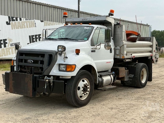 2015 FORD F-750 SINGLE AXLE DUMP TRUCK VIN: 3FRWF7FK2FV680187