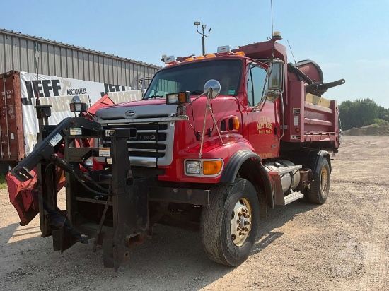 2006 STERLING TRUCK L7500 SERIES SINGLE AXLE DUMP TRUCK VIN: 2FZAATDC06AW61938
