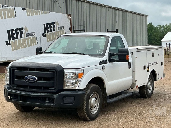2015 FORD F-250 S/A UTILITY TRUCK VIN: 1FDBF2A67FED57558
