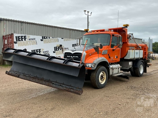 2015 MACK GU (GRANITE) GU432 SINGLE AXLE DUMP TRUCK VIN: 1M2AX34C7FM010186