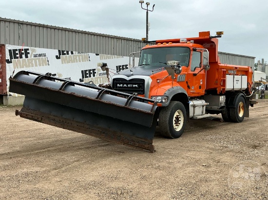2017 MACK GU (GRANITE) GU432 SINGLE AXLE DUMP TRUCK VIN: 1M2AX34C3HM010446