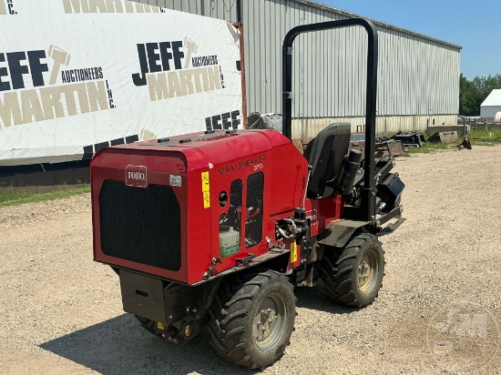 2023 TORO MAXI SNEAKER 370 (25530T) CABLE PLOW SN: 323000115