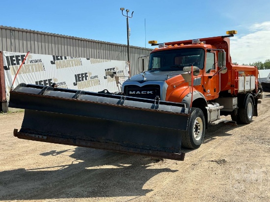 2015 MACK GU (GRANITE) GU432 SINGLE AXLE DUMP TRUCK VIN: 1M2AX34C3FM010184