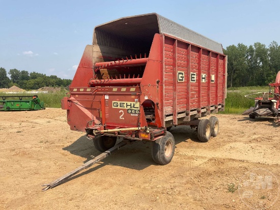 GEHL BU960 SN: 32834 FORAGE WAGON