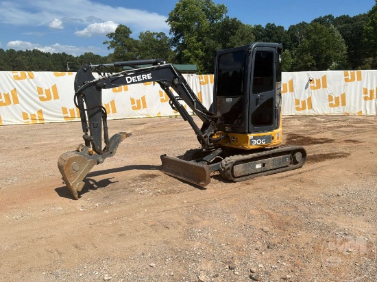 2017 DEERE 30G MINI EXCAVATOR SN: 1FF030GXEHK265311