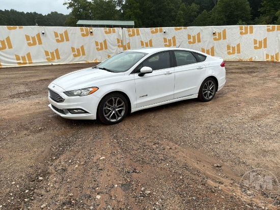 2017 FORD FUSION VIN: 3FA6P0LU8HR325257 FWD