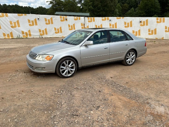 2002 TOYOTA AVALON VIN: 4T1BF28B72U229484 FWD