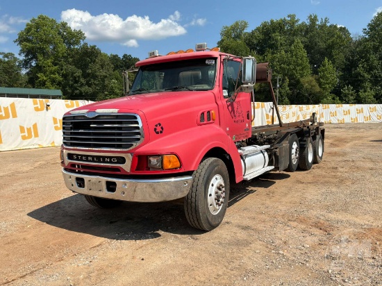 2003 STERLING TRUCK L9500 SERIES TRI ROLL OFF TRUCK VIN: 2FZHAZASX3AK72412
