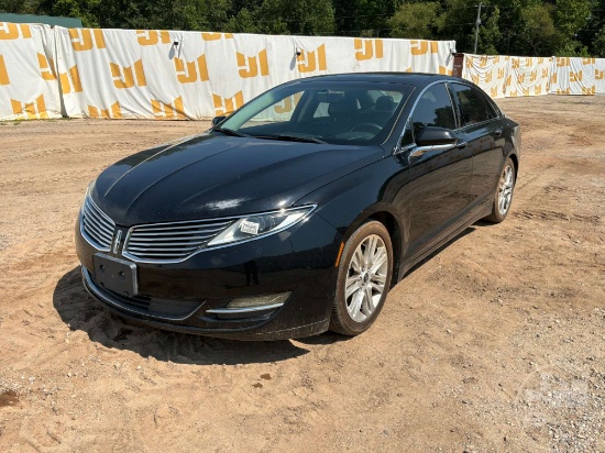 2016 LINCOLN MKZ VIN: 3LN6L2J98GR631840 AWD