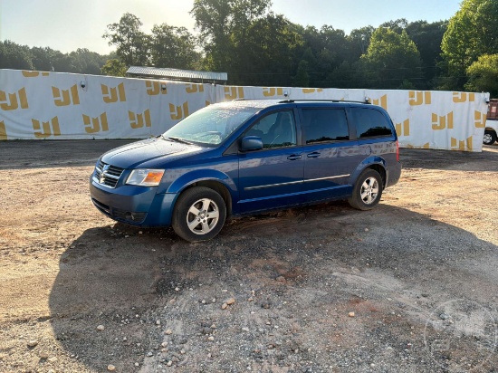 2010 DODGE GRAND CARAVAN VIN: 2D4RN5D14AR201385 FWD