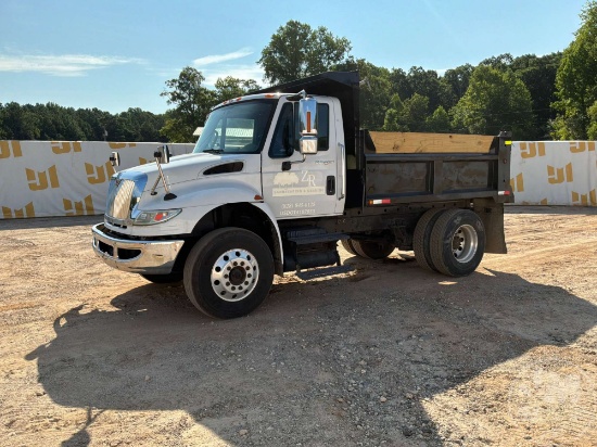 2013 INTERNATIONAL 4400 SINGLE AXLE DUMP TRUCK VIN: 1HSMKAAN9DH160937