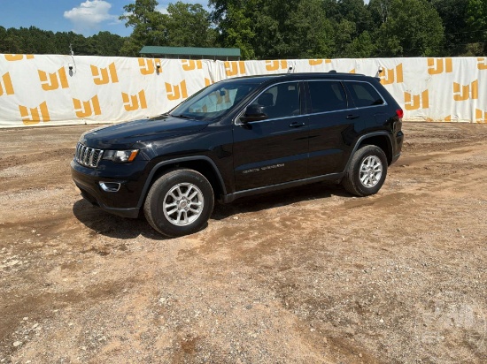 2018 JEEP GRAND CHEROKEE VIN: 1C4RJFAG9JC277023 AWD