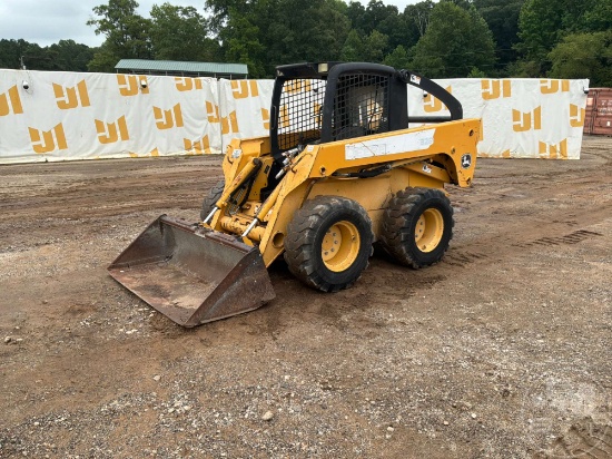 2004 JOHN DEERE 328 SKID STEER LOADER SN: T00328B100746