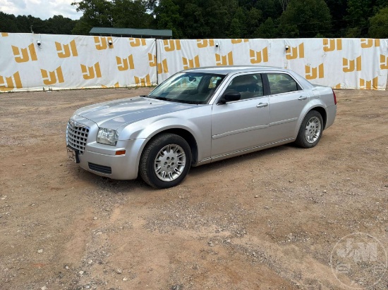 2005 CHRYSLER 300 VIN: 2C3JA43RX5H594199 RWD