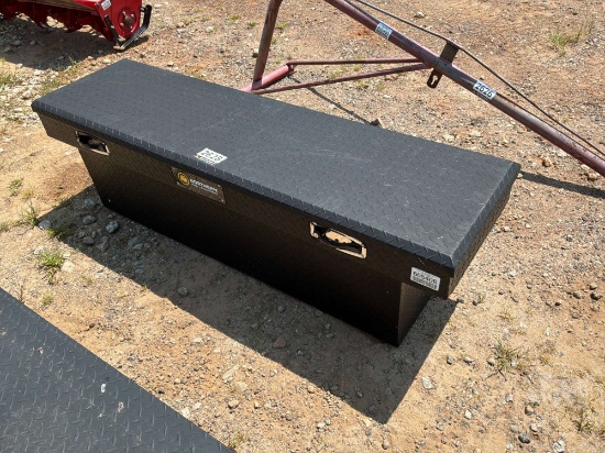 NORTHERN TOOL & EQUIPMENT TRUCK BED TOOL BOX