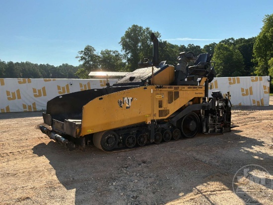 2018 CATERPILLAR AP1055F CRAWLER ASPHALT PAVER SN: CATAP105PTJ500738
