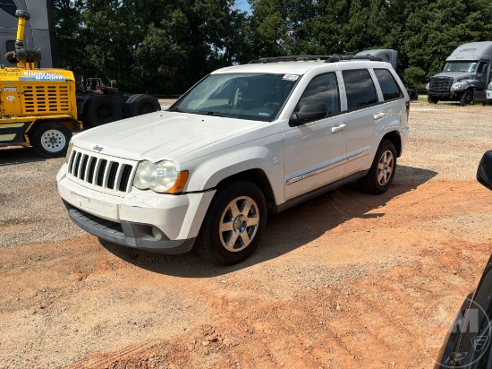 2010 JEEP GRAND CHEROKEE SUV VIN: 1J4PR4GK2AC121092