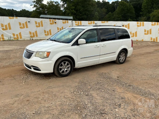 2013 CHRYSLER TOWN AND COUNTRY VIN: 2C4RC1BG0DR526686 FWD