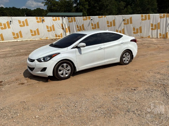 2016 HYUNDAI ELANTRA VIN: 5NPDH4AE3GH760707 FWD