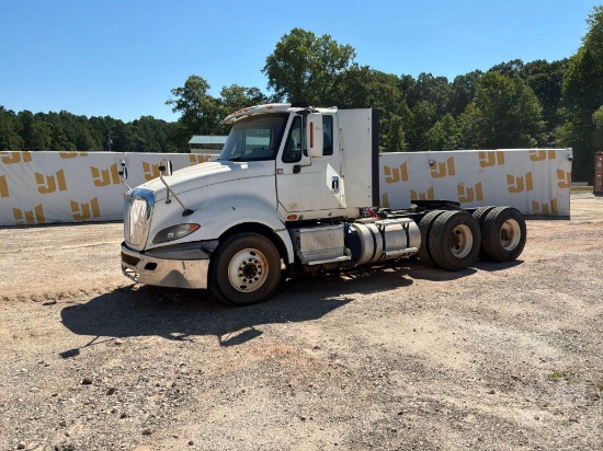 2015 INTERNATIONAL LF687 TANDEM AXLE DAY CAB TRUCK TRACTOR VIN: 1HSDJAPR4FH569279