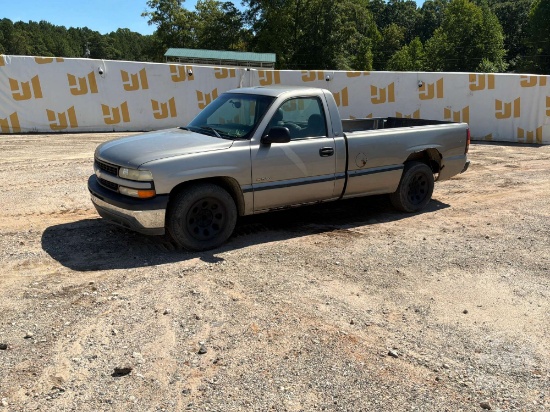 1999 CHEVROLET SILVERADO REGULAR CAB 4X2 PICKUP VIN: 1GCEC14V8XE243237