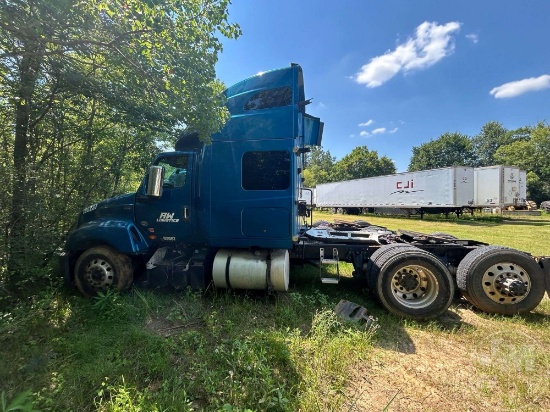 2019 INTERNATIONAL LT625 TANDEM AXLE SLEEPER TRUCK TRACTOR VIN: 3HSDZAPR7KN286237