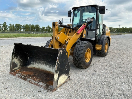 2023 Caterpillar 906 Wheel Loader Sn: Hz601113