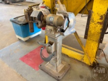 BALDOR 1021W 8 IN. PEDESTAL GRINDER