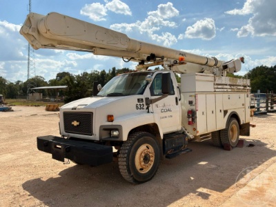 Altec Am855 2006 Chevrolet C7500 Over-Center Material Handling Bucket Truck VIN: 1gbm7c1cx6f411780