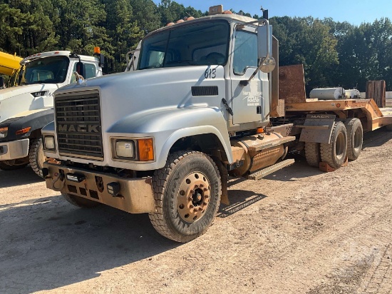 2004 Mack Ch613 Tandem Axle Day Cab Truck Tractor Vin: 1m1aa18y14n157241