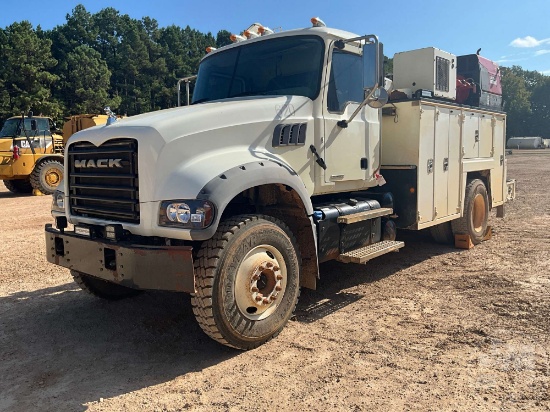 2019 Mack Granite S/A Mechanics Truck Vin: 1m2gr6ab1km001060
