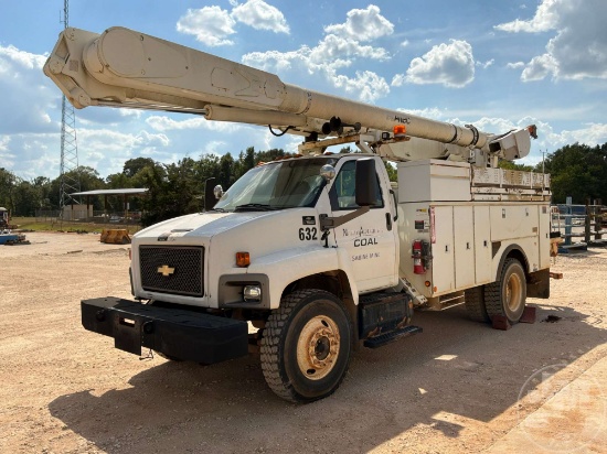 Altec Am855 2006 Chevrolet C7500 Over-Center Material Handling Bucket Truck Vin: 1gbm7c1cx6f411780