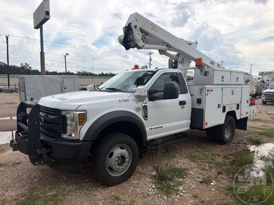 2019 FORD F-550 S BUCKET TRUCK VIN: 1FDUF5HT3KDA06328