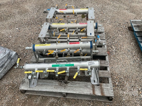 Qty Of 9 Argon Manifolds & 1 Oxygen Manifold