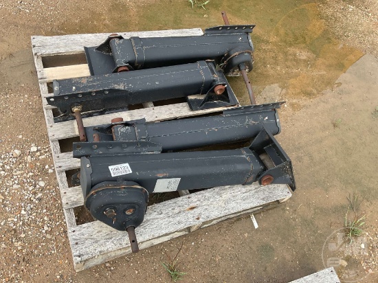 TRAILER JACK STANDS
