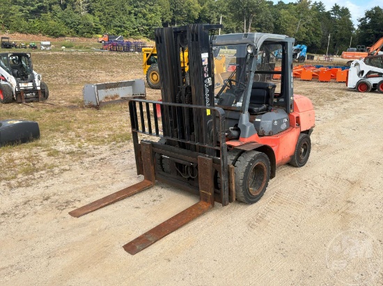 TOYOTA 7FDKU40 8200 LB CUSHION TIRE FORKLIFT SN: 71446