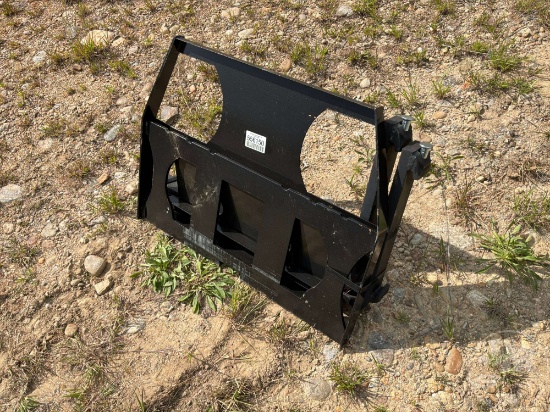 UNUSED KC 36 INCH FORKS W/ MAST