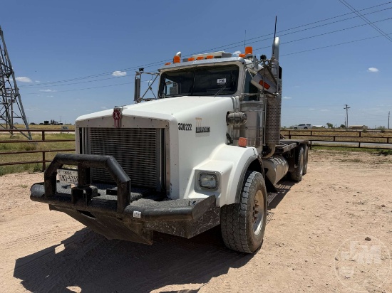 2007 KENWORTH T8 SERIES TANDEM AXLE DAY CAB TRUCK TRACTOR VIN: 1XKDDB0X67R168976