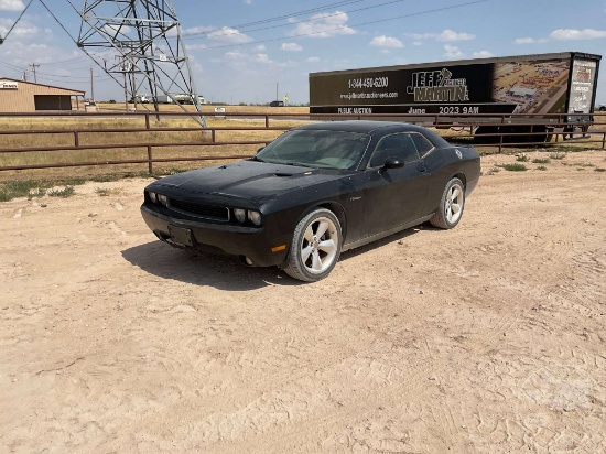 2013 DODGE CHALLENGER VIN: 2C3CDYBT3DH691263 2WD