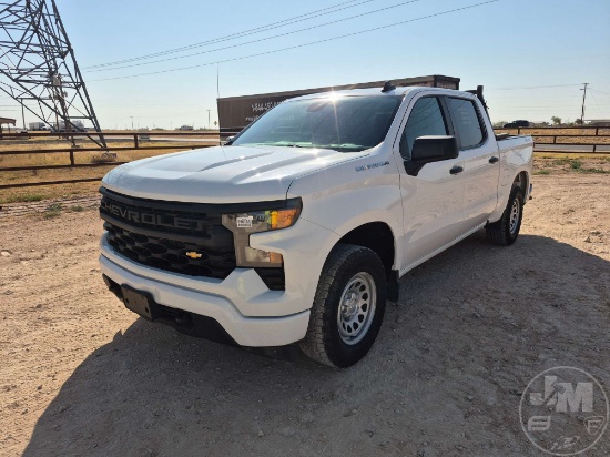 2022 CHEVROLET SILVERADO 1500 CREW CAB 4X4 PICKUP VIN: 1GCPDBEKXNZ572043