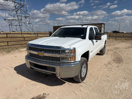2019 CHEVROLET SILVERADO HD CREW CAB 4X2 PICKUP VIN: 1GC1KREGXKF172044