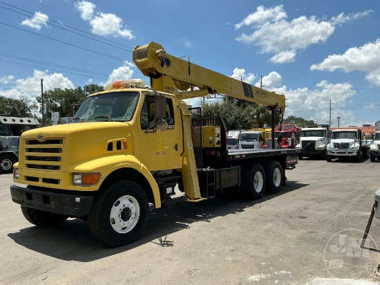1998 NATIONAL 600C 17 TON BOOM SN: 28901 MOUNTED ON 1998 FORD LT9501 STRAIGHT BOOM TRUCK VIN: 1FDYW9