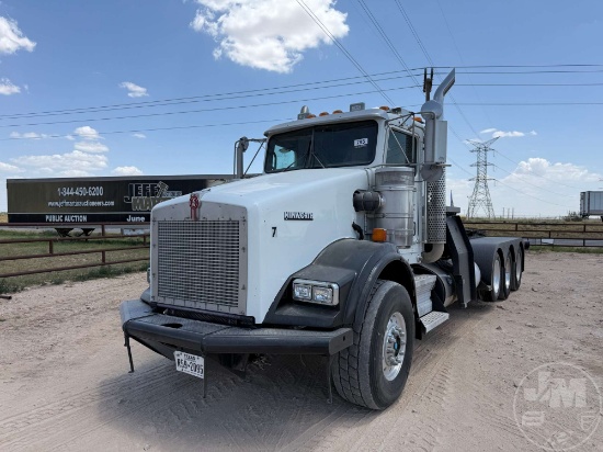 2013 KENWORTH T8 TRI AXLE DAY CAB TRUCK TRACTOR VIN: 1XKDP4TX2DJ354068