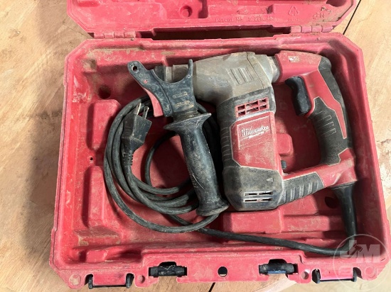 MILWAUKEE ELECTRIC DRILL