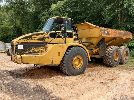 2003 CATERPILLAR 740 ARTICULATED DUMP TRUCK SN: AXM01108