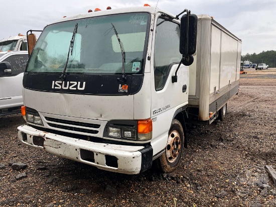 1999 ISUZU NPR S VAN/REEFER TRUCK VIN: 4KLB4B1R5XJ004085